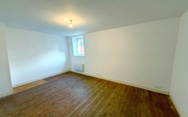 Maison à louer    3 pièces •  La Fère