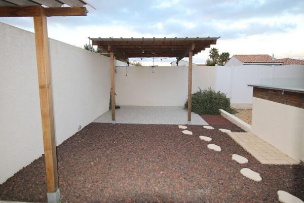 Maison GINESTAS - 17 km Narbonne - 2 chambres, jardin