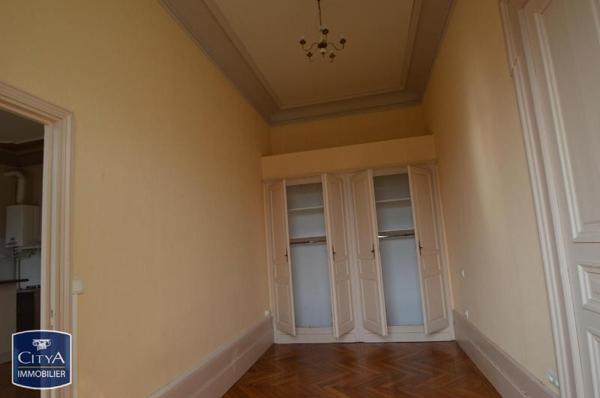 Appartement à louer 2 pièces 48.61m² Agen (47000)