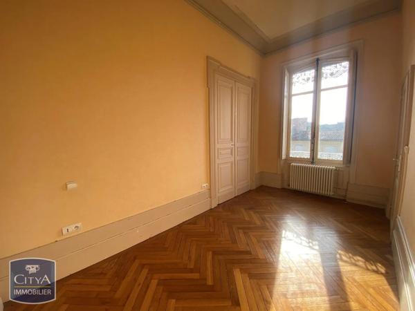 Appartement à louer 2 pièces 48.61m² Agen (47000)