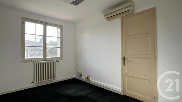 Maison à vendre  10 pièces - 212 m 2   CARPENTRAS  - 84