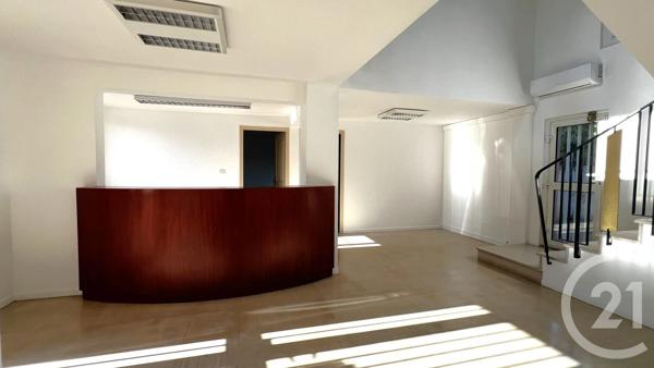 Maison à vendre  10 pièces - 212 m 2   CARPENTRAS  - 84