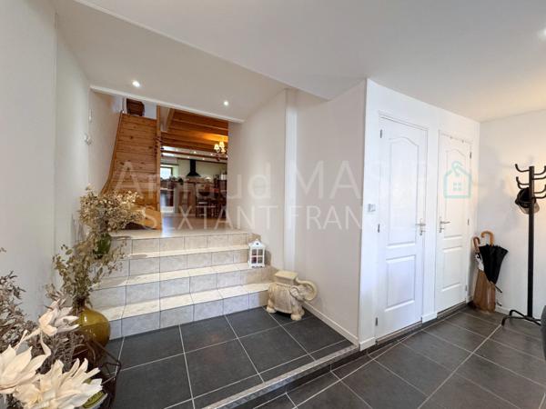 JOLIE MAISON RENOVEE, 3 CH, 2 SDE, 131 M² HAB, JARDIN/TERRASSE PROCHE QUILLAN