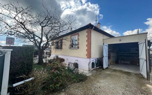 Maison à vendre    3 pièces • 80 m2 Anizy-le-Château