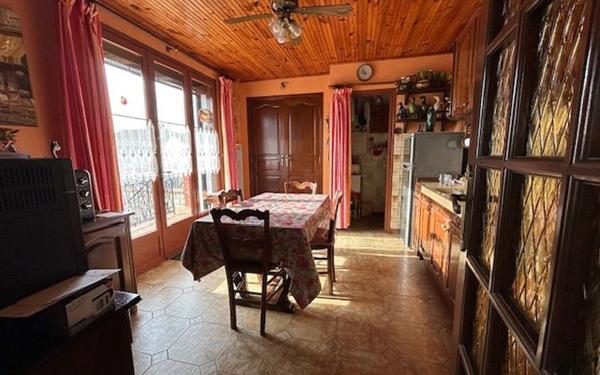 Maison à vendre    3 pièces • 80 m2 Anizy-le-Château