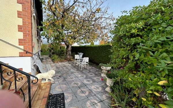 Maison à vendre    3 pièces • 80 m2 Anizy-le-Château