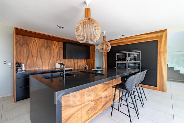 Villa contemporaine avec vue panoramique