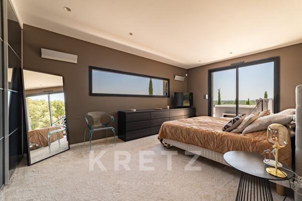 Villa contemporaine avec vue panoramique