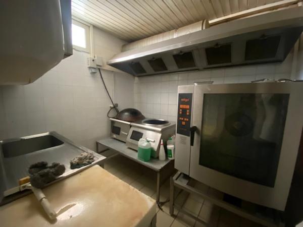 Fonds de commerce + Murs d'immeuble de 3 niveaux 800 m² à vendre SAINT PAUL (974), 2.680.000€