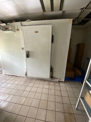 Fonds de commerce + Murs d'immeuble de 3 niveaux 800 m² à vendre SAINT PAUL (974), 2.680.000€