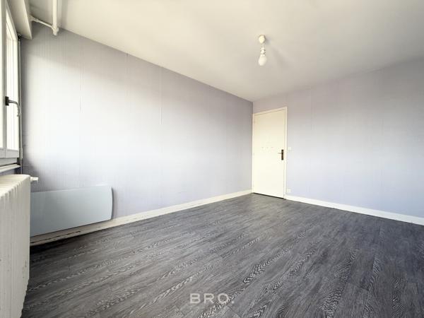 APPARTEMENT « COCO » UN T2 À RÉINVENTER À 1,5 KM DU PORT DE VANNES