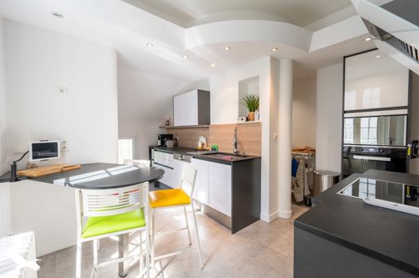 Maison à vendre 375 000 € Bourges 7 p 185 m² DPE F