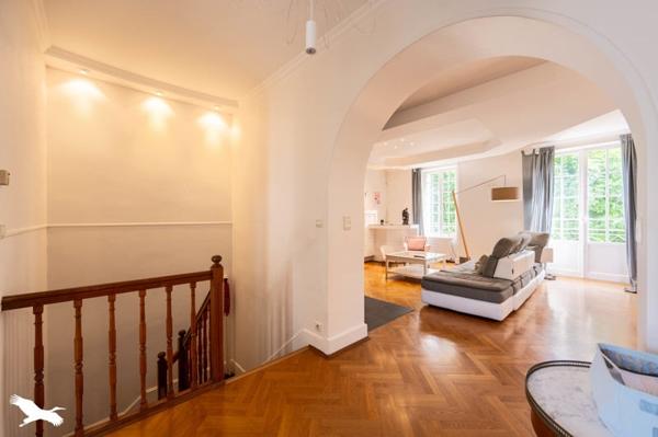 Maison à vendre 375 000 € Bourges 7 p 185 m² DPE F
