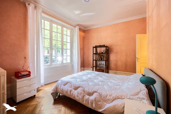 Maison à vendre 375 000 € Bourges 7 p 185 m² DPE F