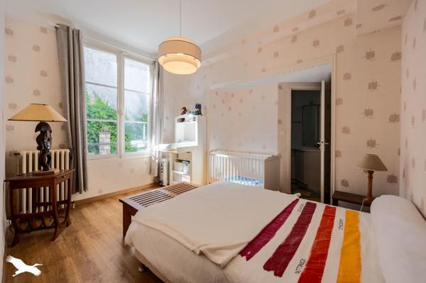 Maison à vendre 375 000 € Bourges 7 p 185 m² DPE F