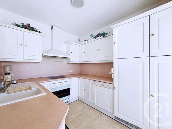 Appartement F4 à vendre  4 pièces - 105,64 m 2   VILLENEUVE LOUBET  - 06