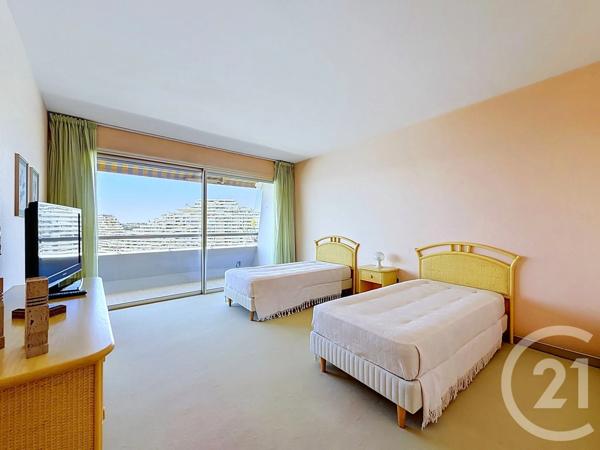 Appartement F4 à vendre  4 pièces - 105,64 m 2   VILLENEUVE LOUBET  - 06