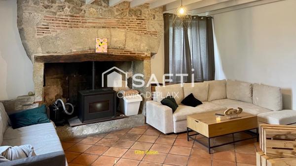 Corps de ferme restauré avec vue Pyrénées et gîte à Nérac (47)