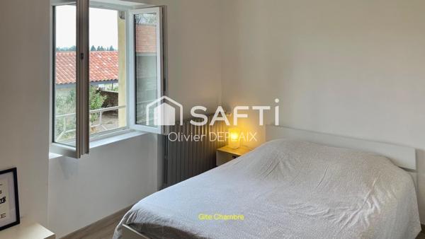 Corps de ferme restauré avec vue Pyrénées et gîte à Nérac (47)