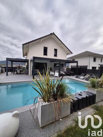 Maison à vendre 6 pièces 160 m² Saint-Pierre-en-Faucigny