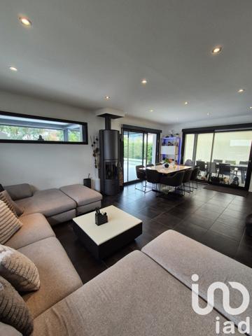 Maison à vendre 6 pièces 160 m² Saint-Pierre-en-Faucigny