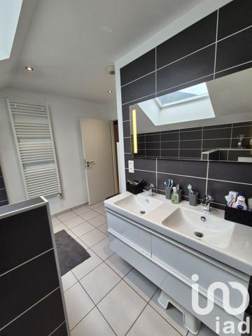 Maison à vendre 6 pièces 160 m² Saint-Pierre-en-Faucigny