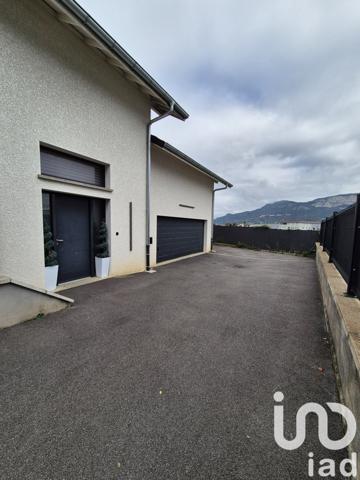 Maison à vendre 6 pièces 160 m² Saint-Pierre-en-Faucigny