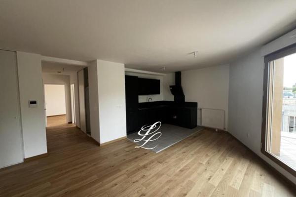 Location - Appartement 4 pièces 86 m 2 LE MANS (72000)