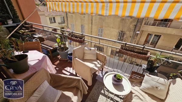 Appartement à vendre 3 pièces 56.6m² Toulon (83000)