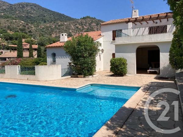 Maison à vendre  5 pièces - 163 m 2   LE LAVANDOU  - 83
