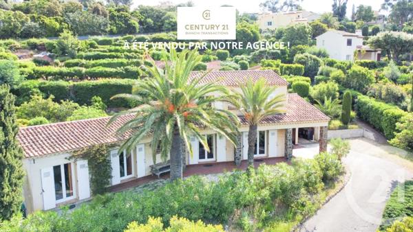 Maison à vendre  5 pièces - 163 m 2   LE LAVANDOU  - 83