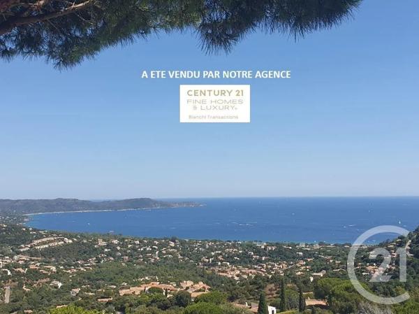 Maison à vendre  5 pièces - 163 m 2   LE LAVANDOU  - 83