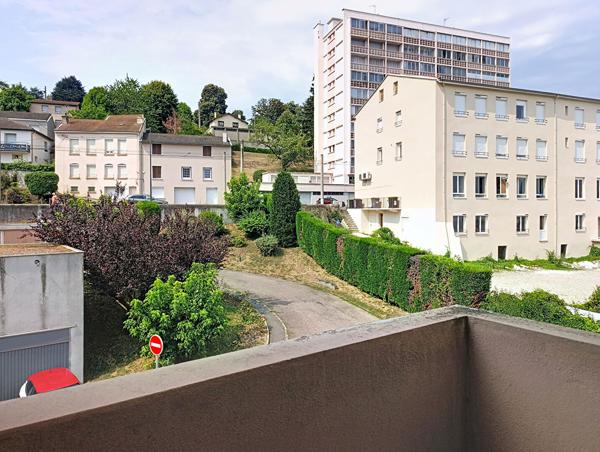 EXCLUSIVITÉ - SAINT-ÉTIENNE - T4 68,66 m² AVEC BALCON + LOGGIA - 3 CHAMBRES POSSIBLES - CAVE