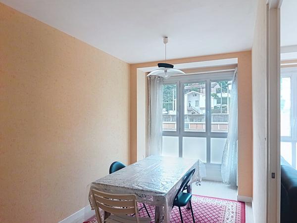 EXCLUSIVITÉ - SAINT-ÉTIENNE - T4 68,66 m² AVEC BALCON + LOGGIA - 3 CHAMBRES POSSIBLES - CAVE