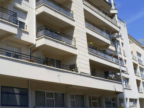 Parking à Houilles 14/22 RUE JJ ROUSSEAU 78800 à louer