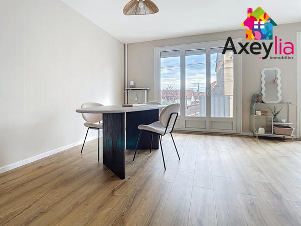 Roanne (42300) A VENDRE - ROANNE - APPARTEMENT T3 ENTIÈREMENT RÉNOVÉ AVEC GARAGE, PARKING ET CAVE