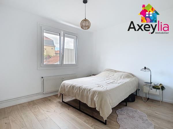 Roanne (42300) A VENDRE - ROANNE - APPARTEMENT T3 ENTIÈREMENT RÉNOVÉ AVEC GARAGE, PARKING ET CAVE