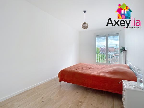 Roanne (42300) A VENDRE - ROANNE - APPARTEMENT T3 ENTIÈREMENT RÉNOVÉ AVEC GARAGE, PARKING ET CAVE