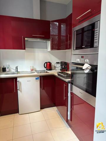 Maison - 17 pièces - 590 m²