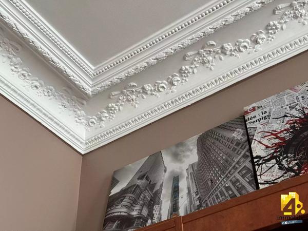 Maison - 17 pièces - 590 m²