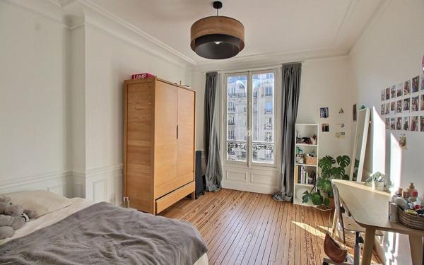 Appartement à vendre    3 pièces • 50,62 m2 Paris 6