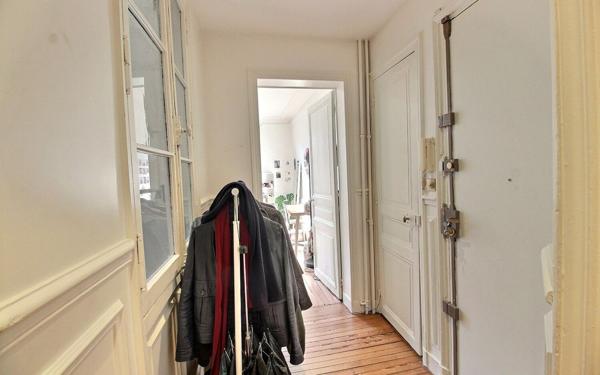 Appartement à vendre    3 pièces • 50,62 m2 Paris 6