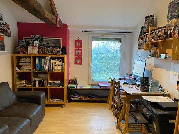 Belle maison ancienne rénovée de 259m² sur un terrain de plus de 2 hectares