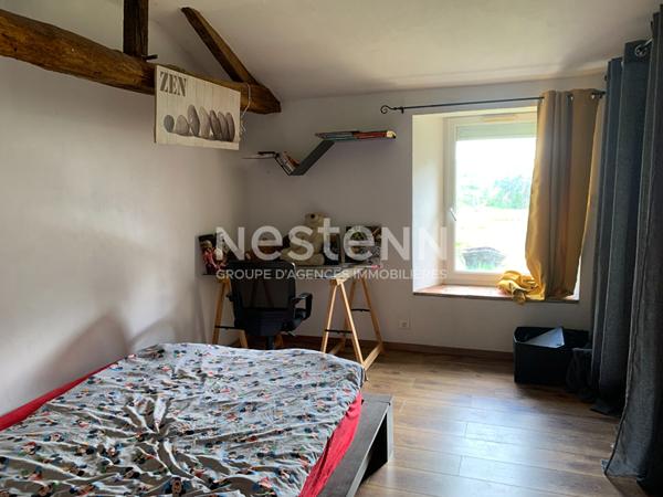 Belle maison ancienne rénovée de 259m² sur un terrain de plus de 2 hectares