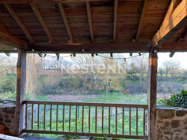 Belle maison ancienne rénovée de 259m² sur un terrain de plus de 2 hectares