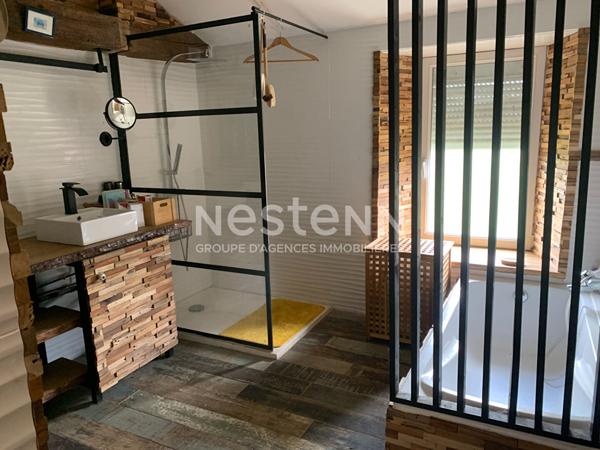 Belle maison ancienne rénovée de 259m² sur un terrain de plus de 2 hectares