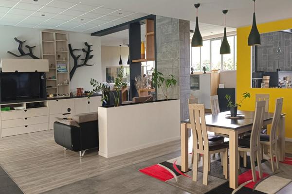 GRANDE MAISON FAMILIALE A 5 MIN D'ANCENIS (44150) - PISCINE 10x4 - TERRAIN 2500 M² - AUCUN VIS-A-VIS - EXPO SUD