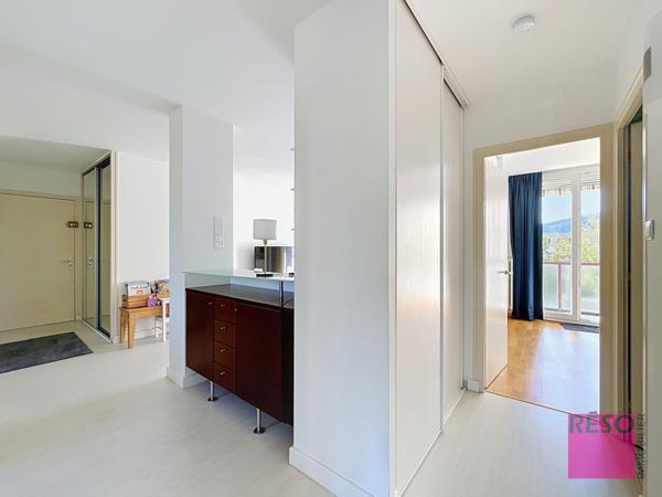 APPARTEMENT T4 VUE DEGAGEE MONT-BLANC ET VOIE VERTE