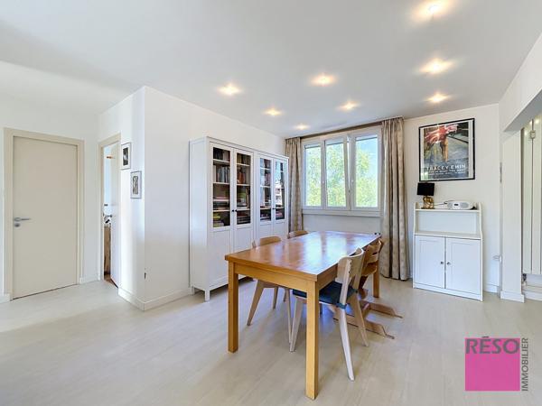 APPARTEMENT T4 VUE DEGAGEE MONT-BLANC ET VOIE VERTE