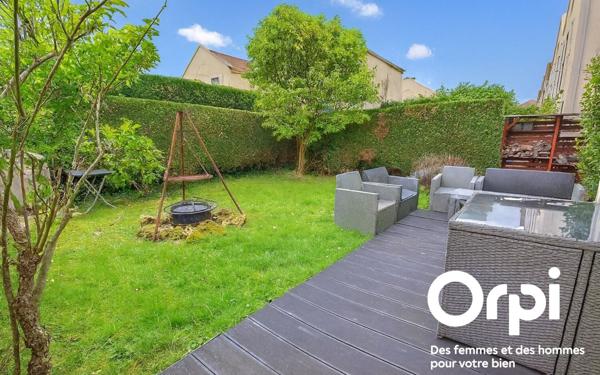 Maison à vendre    5 pièces • 88,17 m2 Voisins-le-Bretonneux